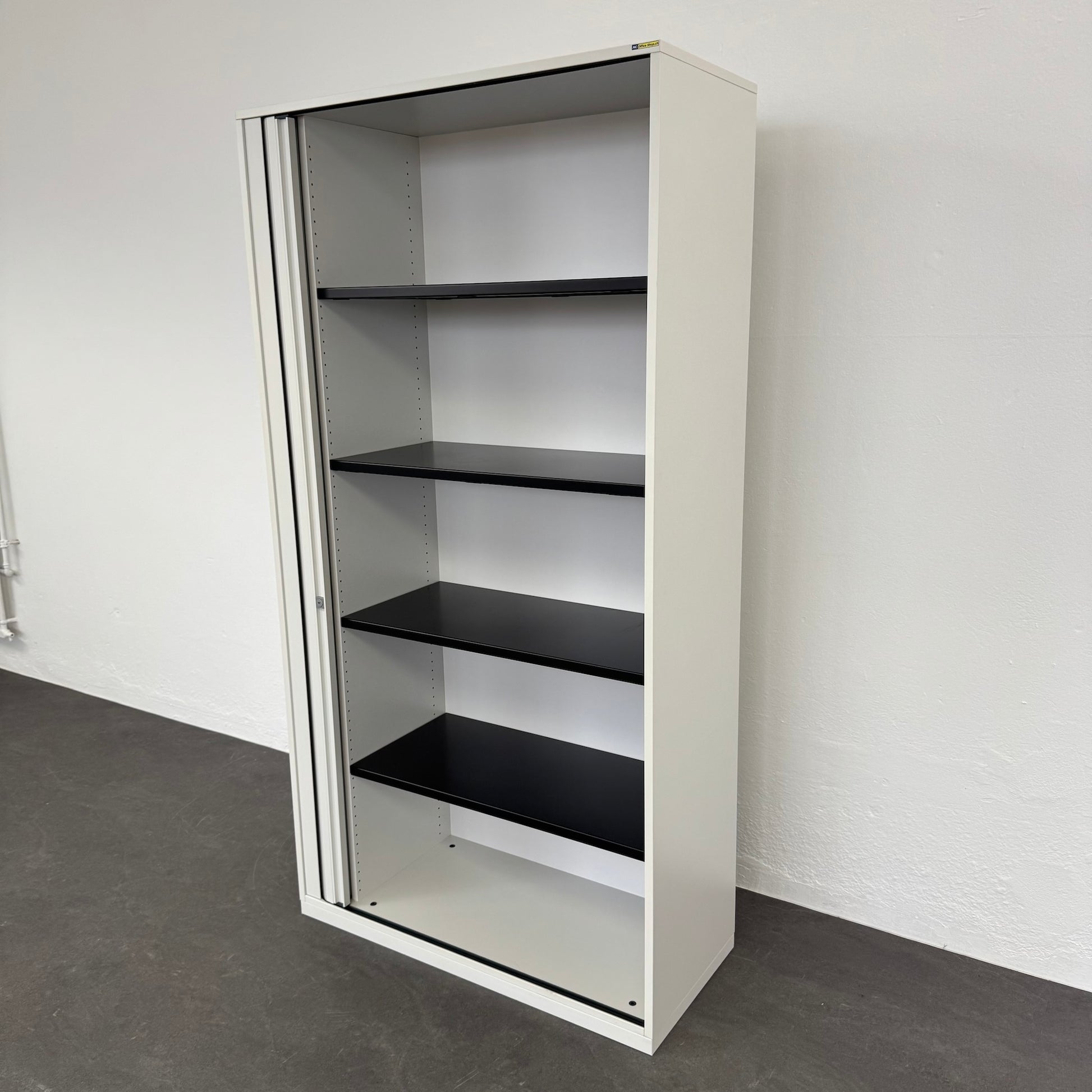 Steelcase Share It Lateralschrank offen von rechts