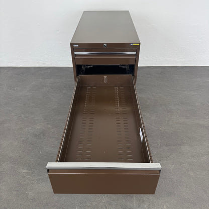 Vidmar Basic Unterstell-Korpus mit mittlerer Schublade offen