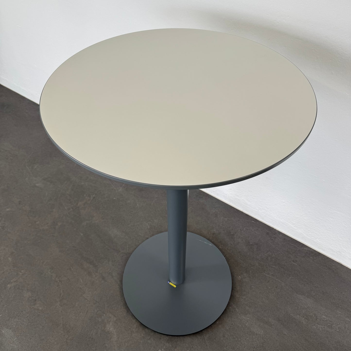 Lista Office Motion Stehbartisch mit anthrazitem Fuss