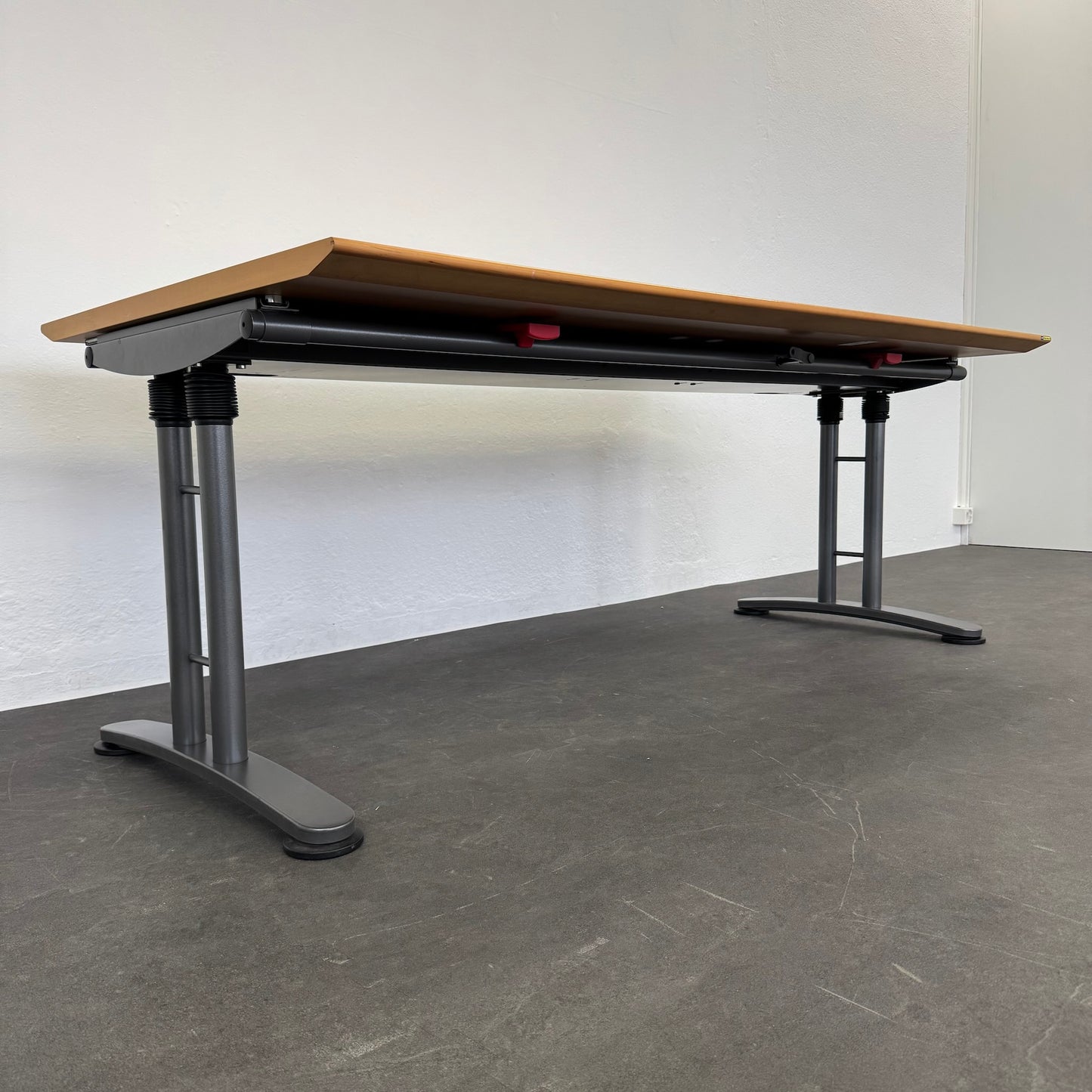 Ergodata System Desk Schreibtisch Ansicht von unten