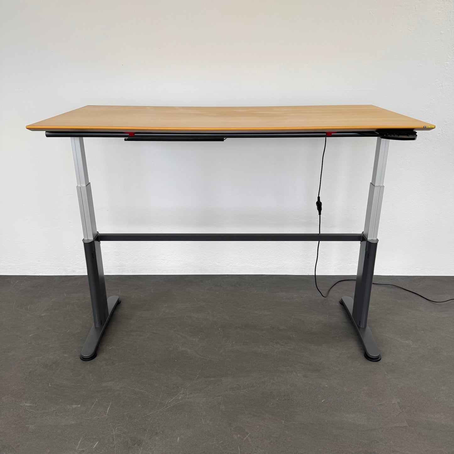 Ergodata System Desk Sitz-Steh Schreibtisch MDF Birnbaumfurnier