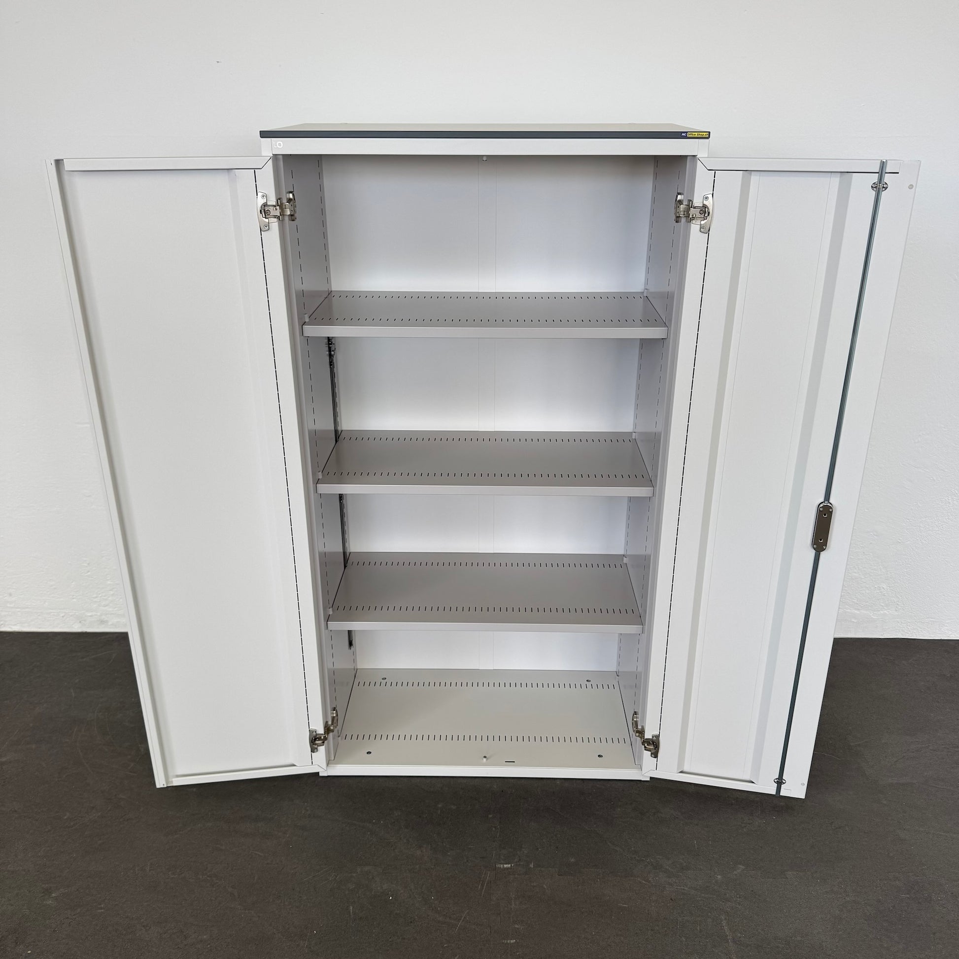 Lista Office Storage Flügeltür-Aktenschrank für 4 Ordner-Reihen