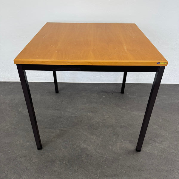 Büro Fürrer Basic Besprechungstisch 800x800 mm - Buche
