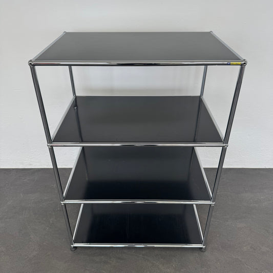 USM Haller Classic Regal in Schwarz