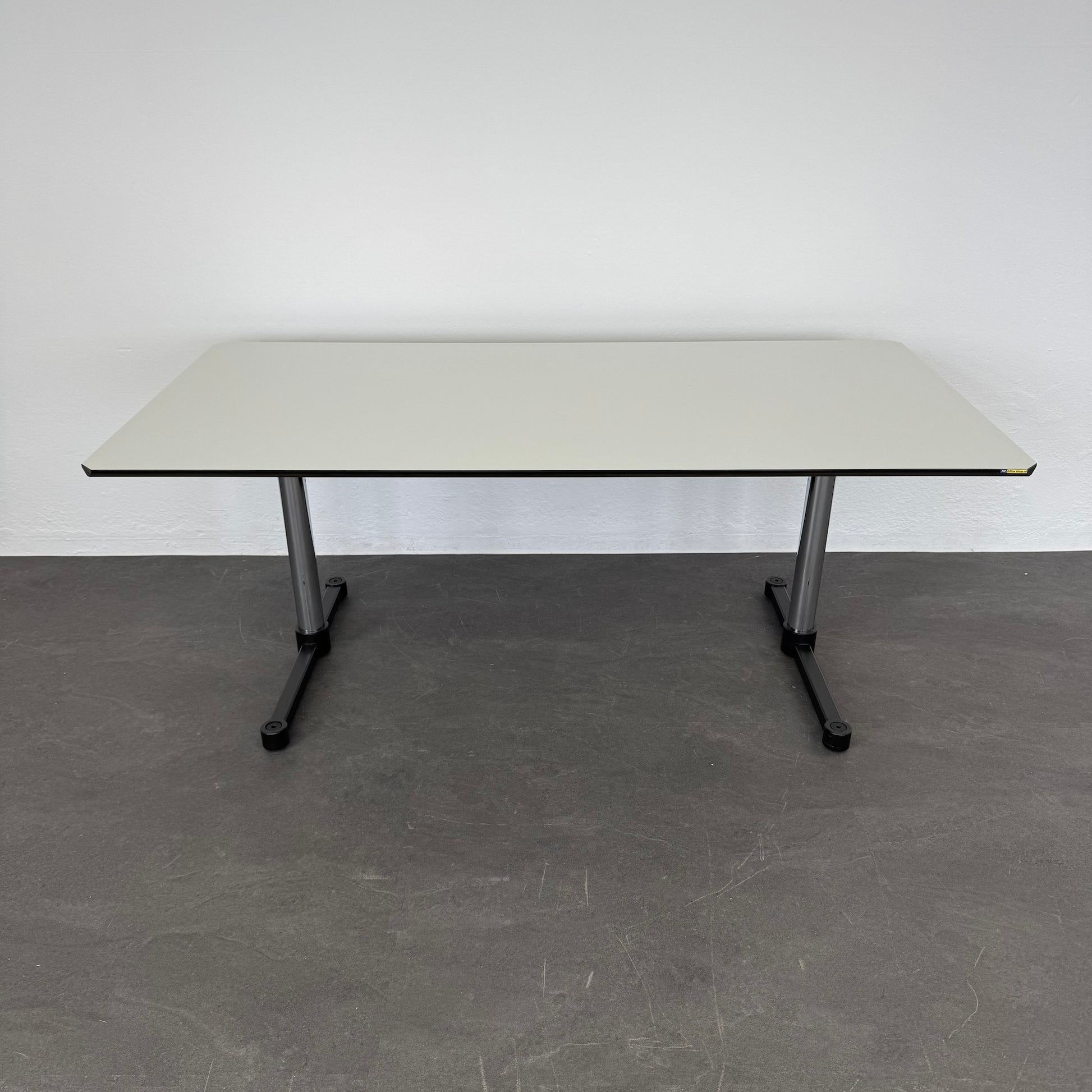 USM-Haller Kitos Tisch