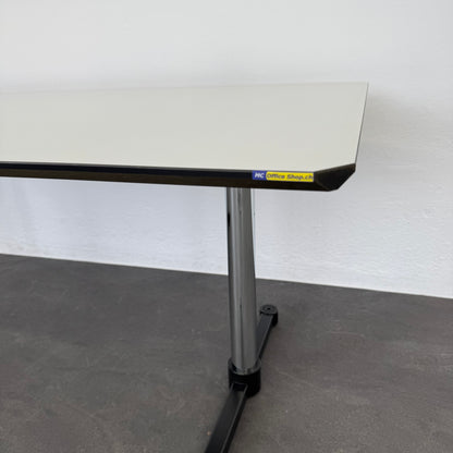 USM-Haller Kitos Tisch mit Chromgestell - 6038617