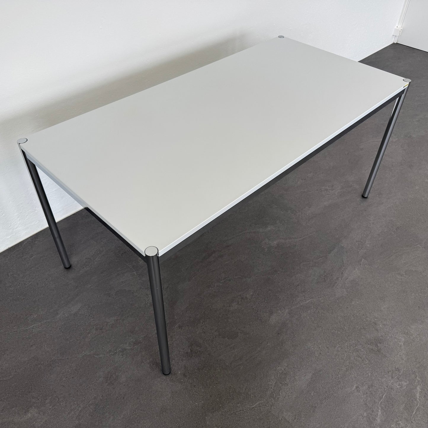 Ergodata Multi Desk Rondo Sitzungstisch von oben