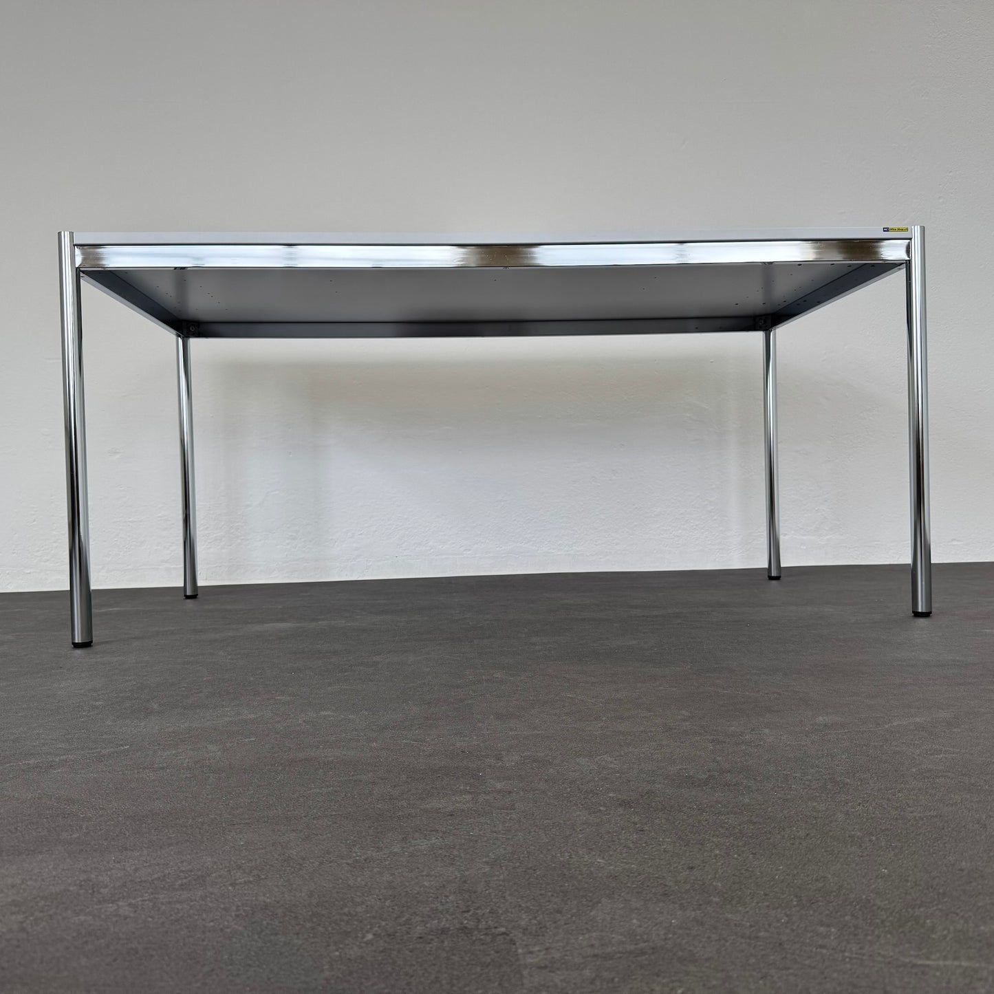 Ergodata Multi Desk Rondo Sitzungstisch Ansicht von unten