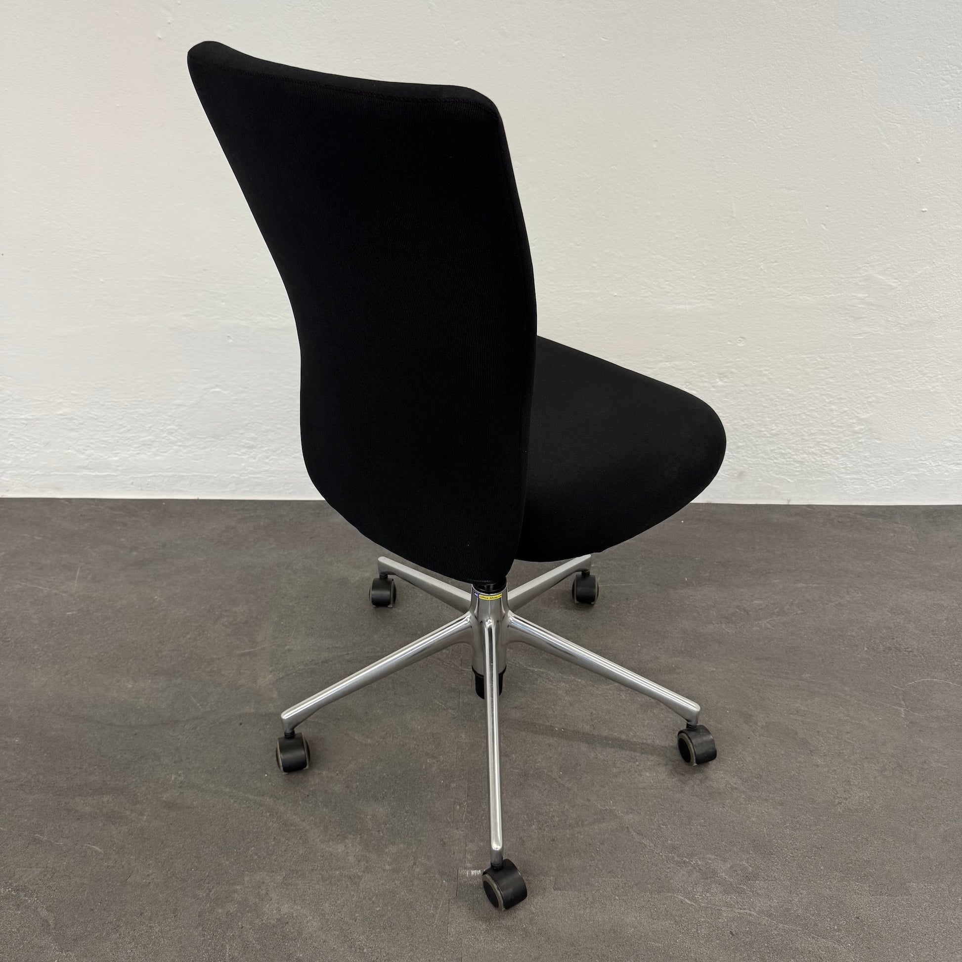 Vitra T-Chair Bürodrehstuhl mit Rückenlehne