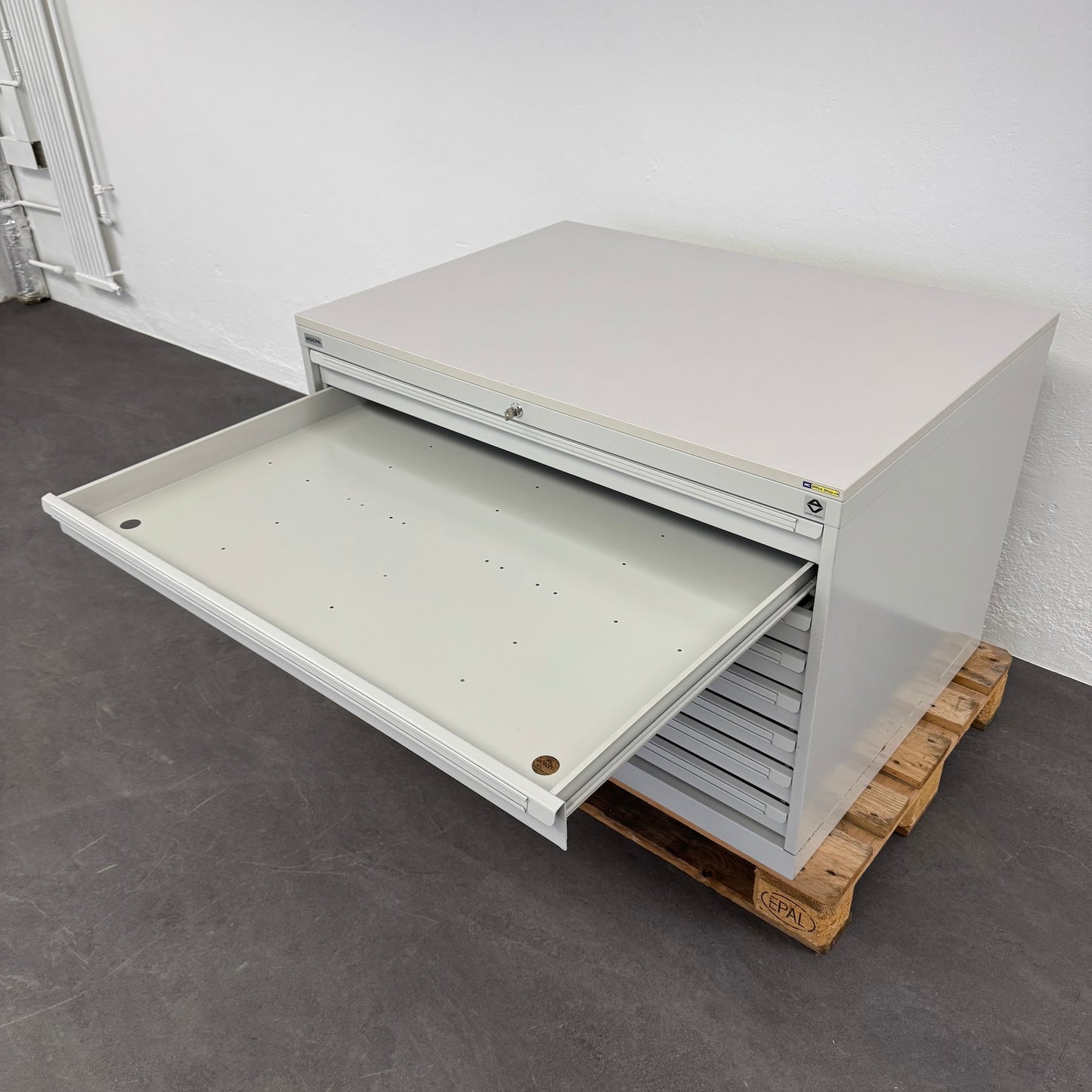 Agepa Variant Planschrank seitliche Ansicht