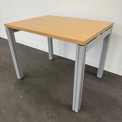 Haworth Tutti Light Lounge-Tisch mit Silbergrauem Tischgestell
