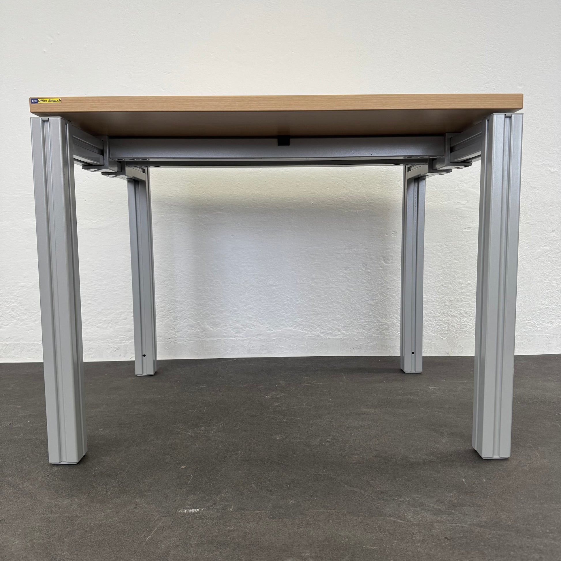 Haworth Tutti Light Lounge-Tisch Ansicht von unten