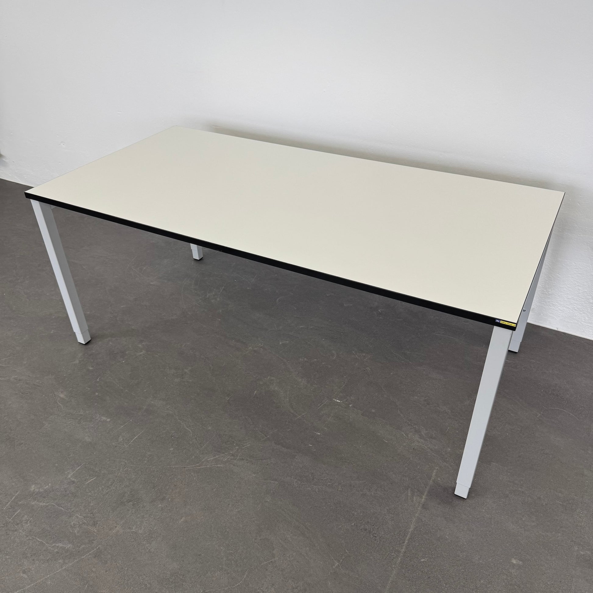 Embru eQ Vierbeintisch 1800x900mm