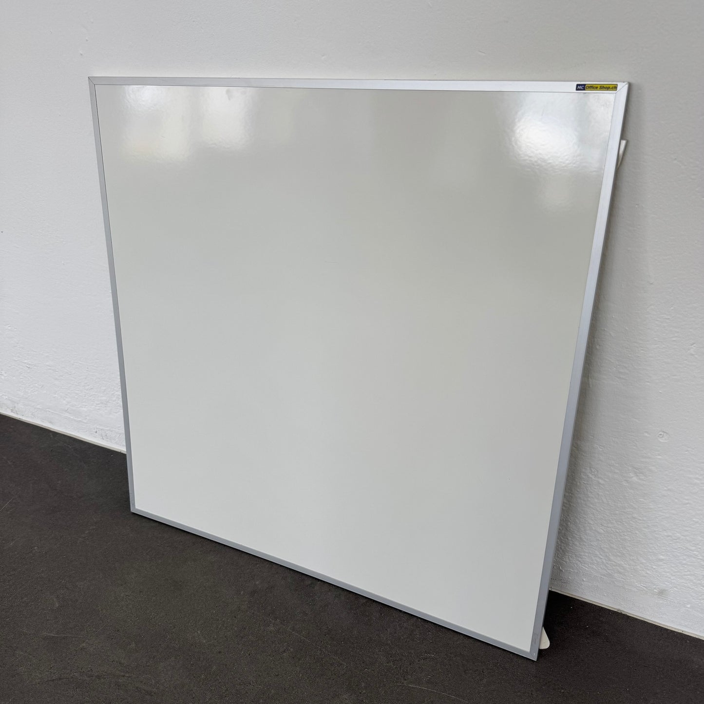 Top Design Classic Whiteboard seitliche Ansicht