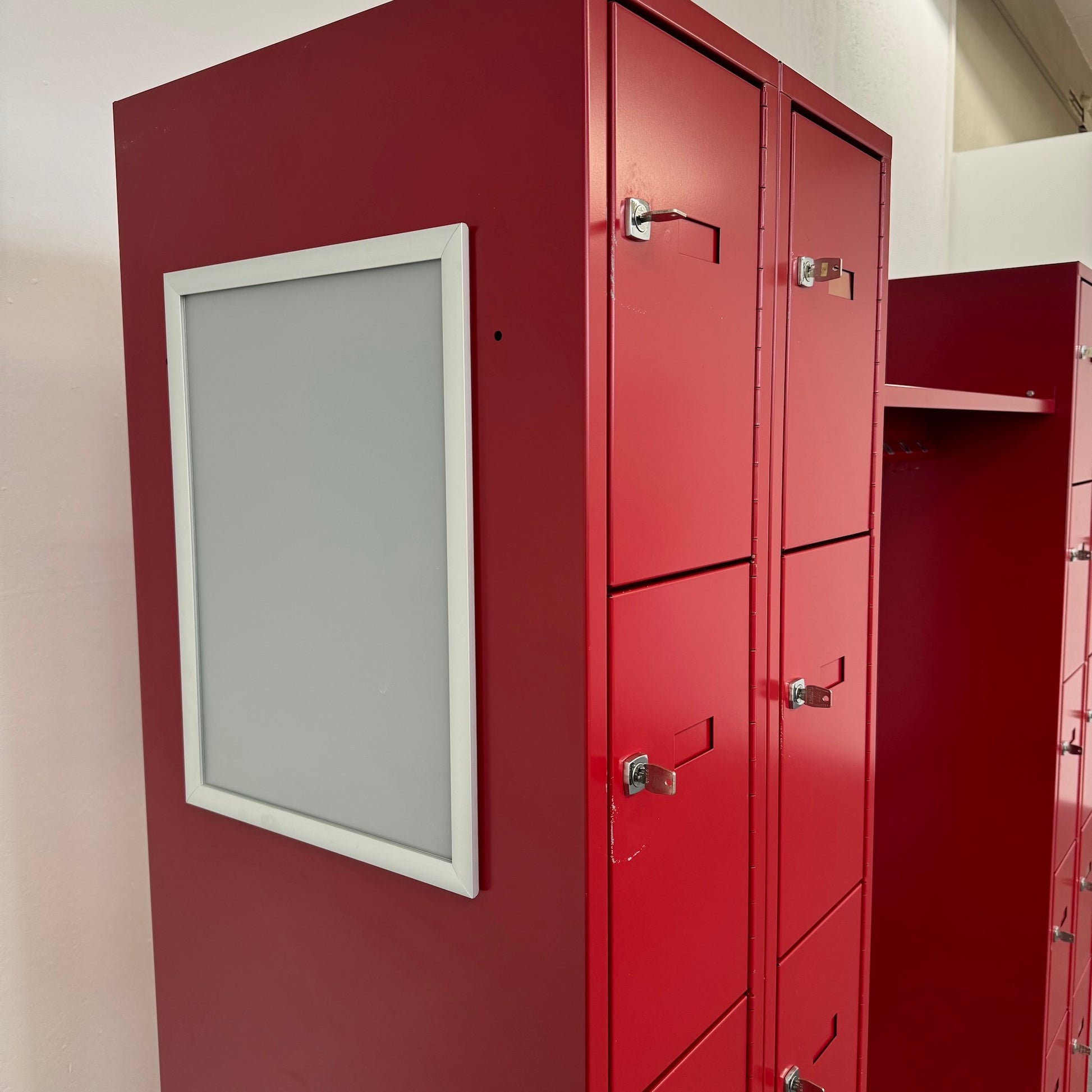 C + P Classic Garderobenspind seitliche Ansicht