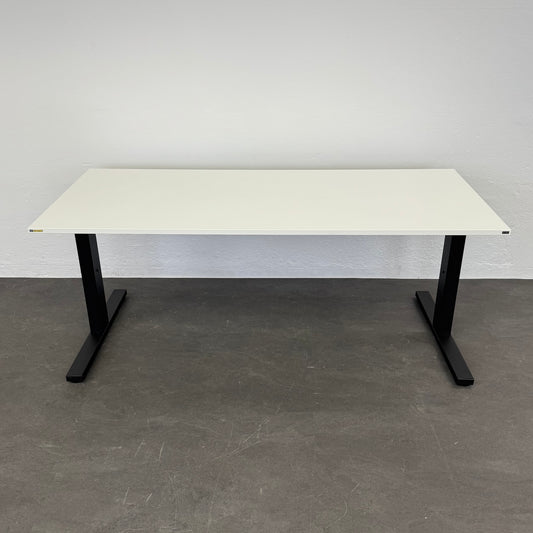 Echo Vario Schreibtisch mit weisser Tischplatte
