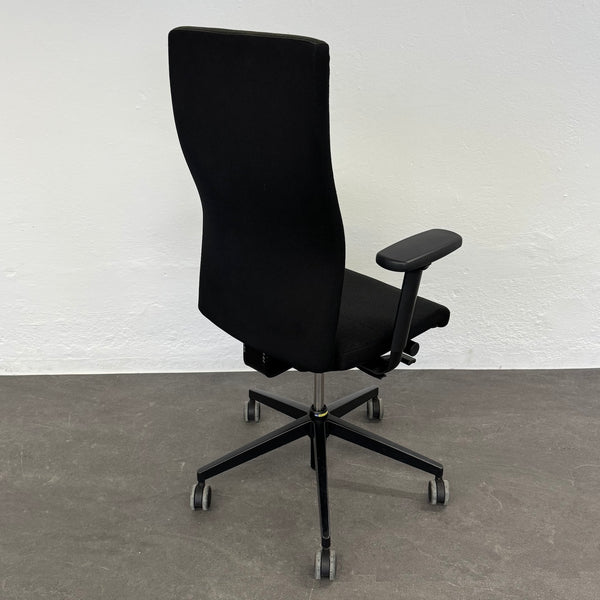 Züco Cubo Bürodrehstuhl schwarz mit Armlehnen - mit neuer Gasfeder