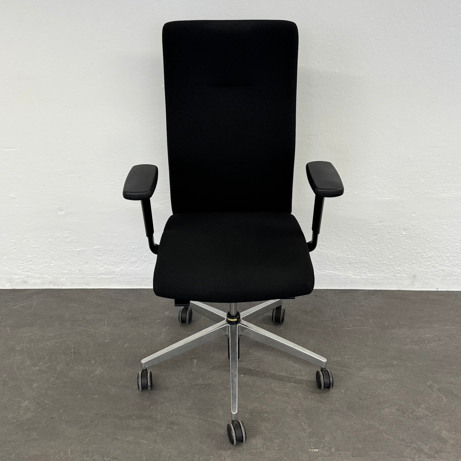 Züco Cubo Bürodrehstuhl Stoffbezug Schwarz