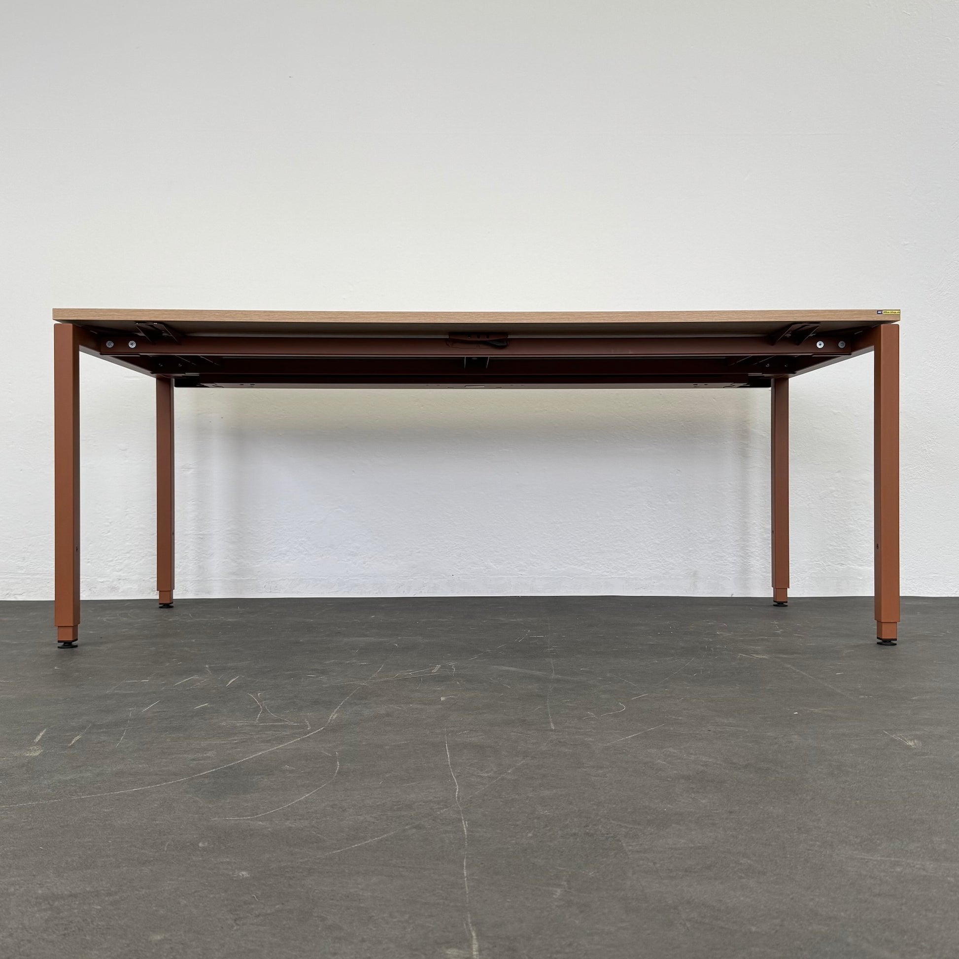 Lista Office Motion Schreibtisch Ansicht von unten