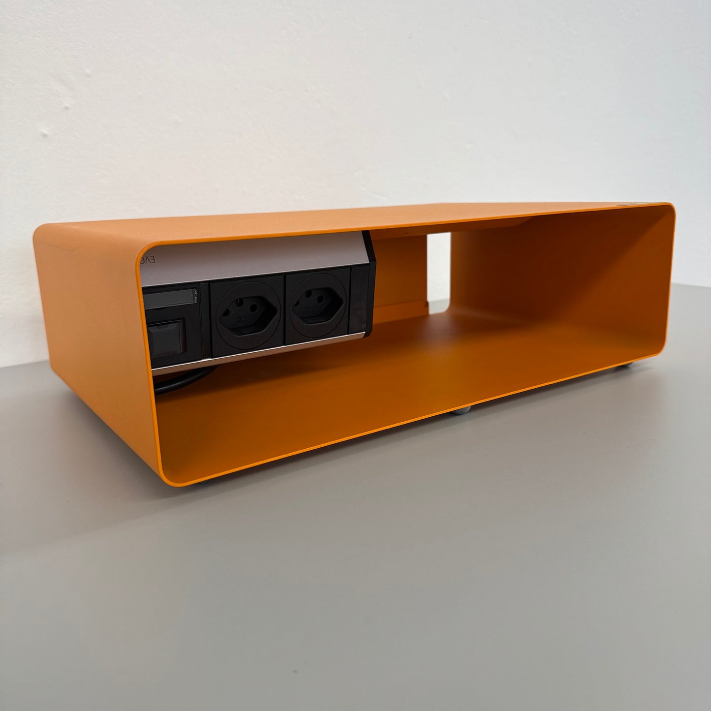 Lista Office LO Plug Ablagefach mit Doppelsteckdose + RJ-45 Anschluss