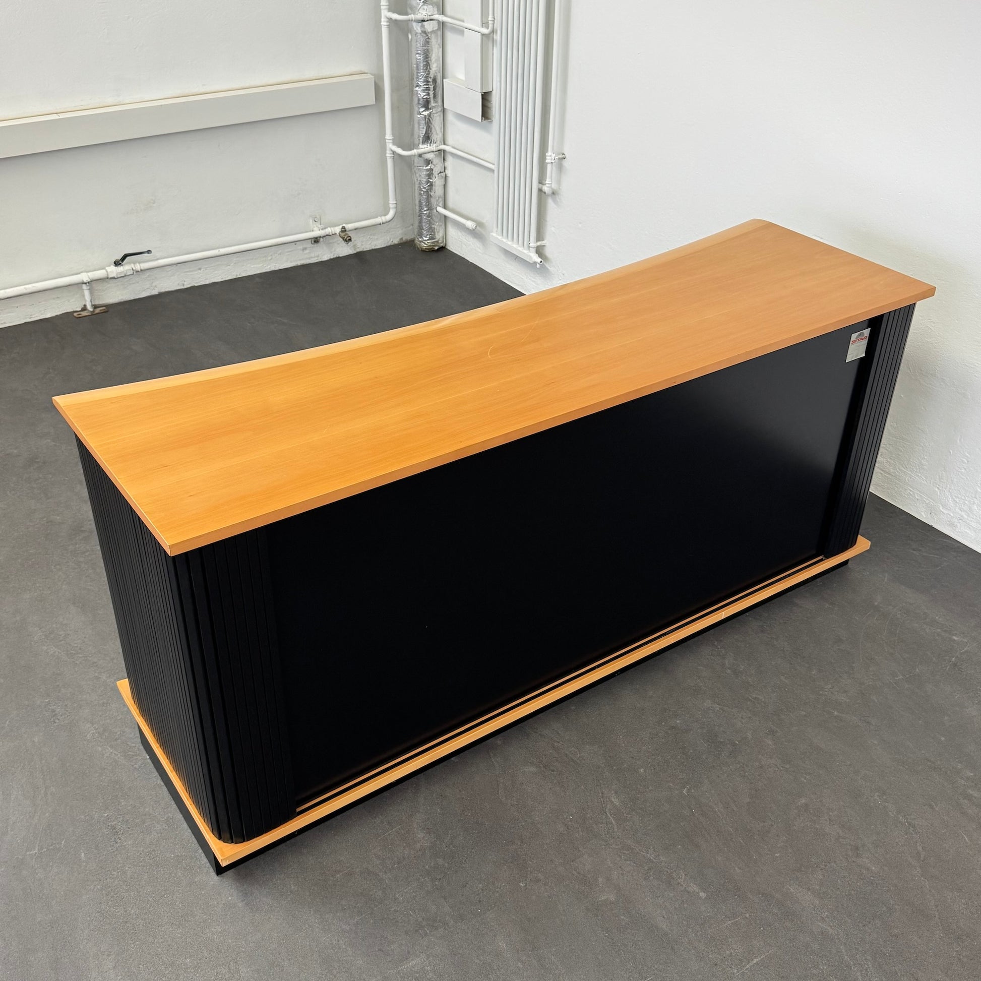 Sitag Ascent Lateralschrank Ansciht von hinten