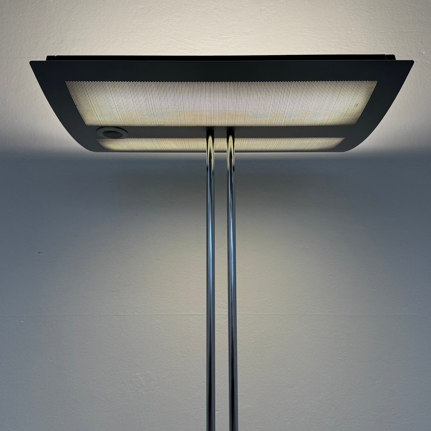 Regent Pro Smart Indirekt-/Direktleuchte Detailfoto Lampenkopf