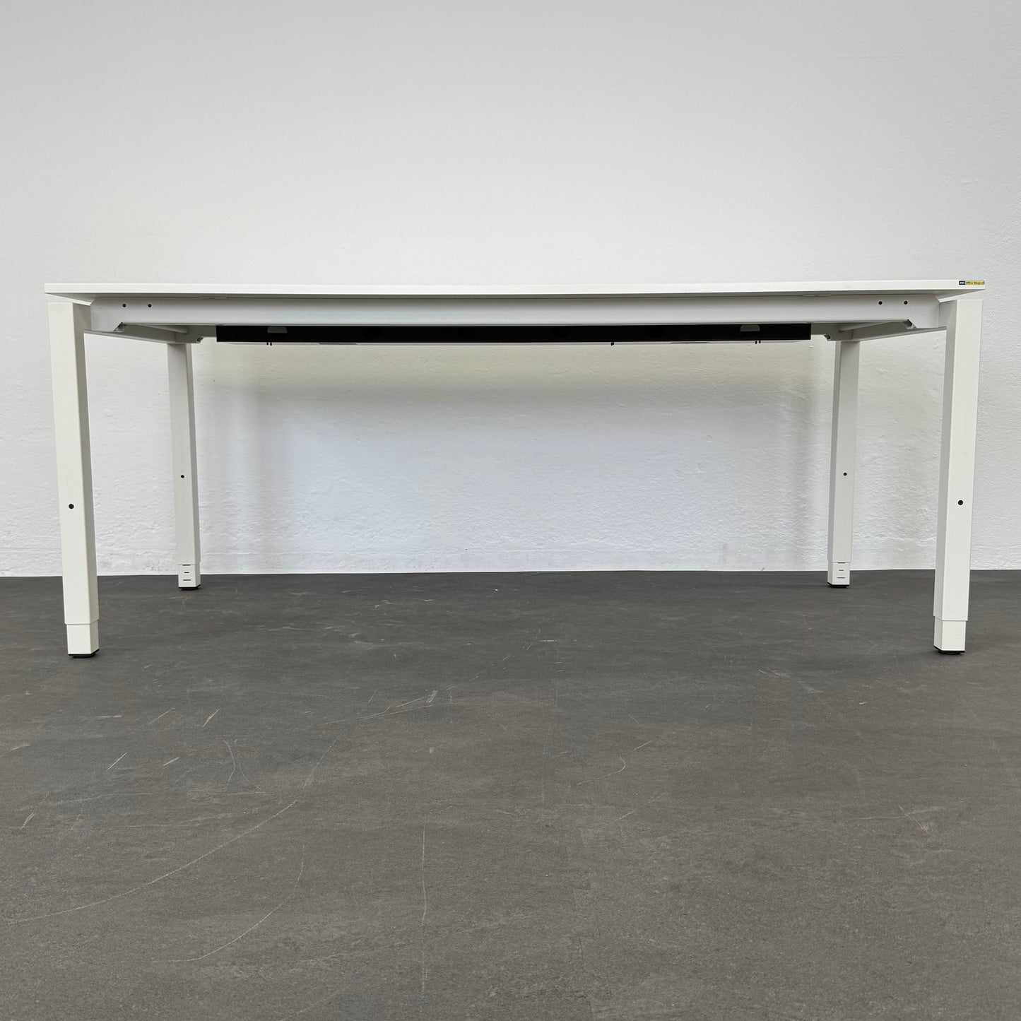 Ergodata Line Desk Schreibtisch mit Gestell in Weiss - 6038729