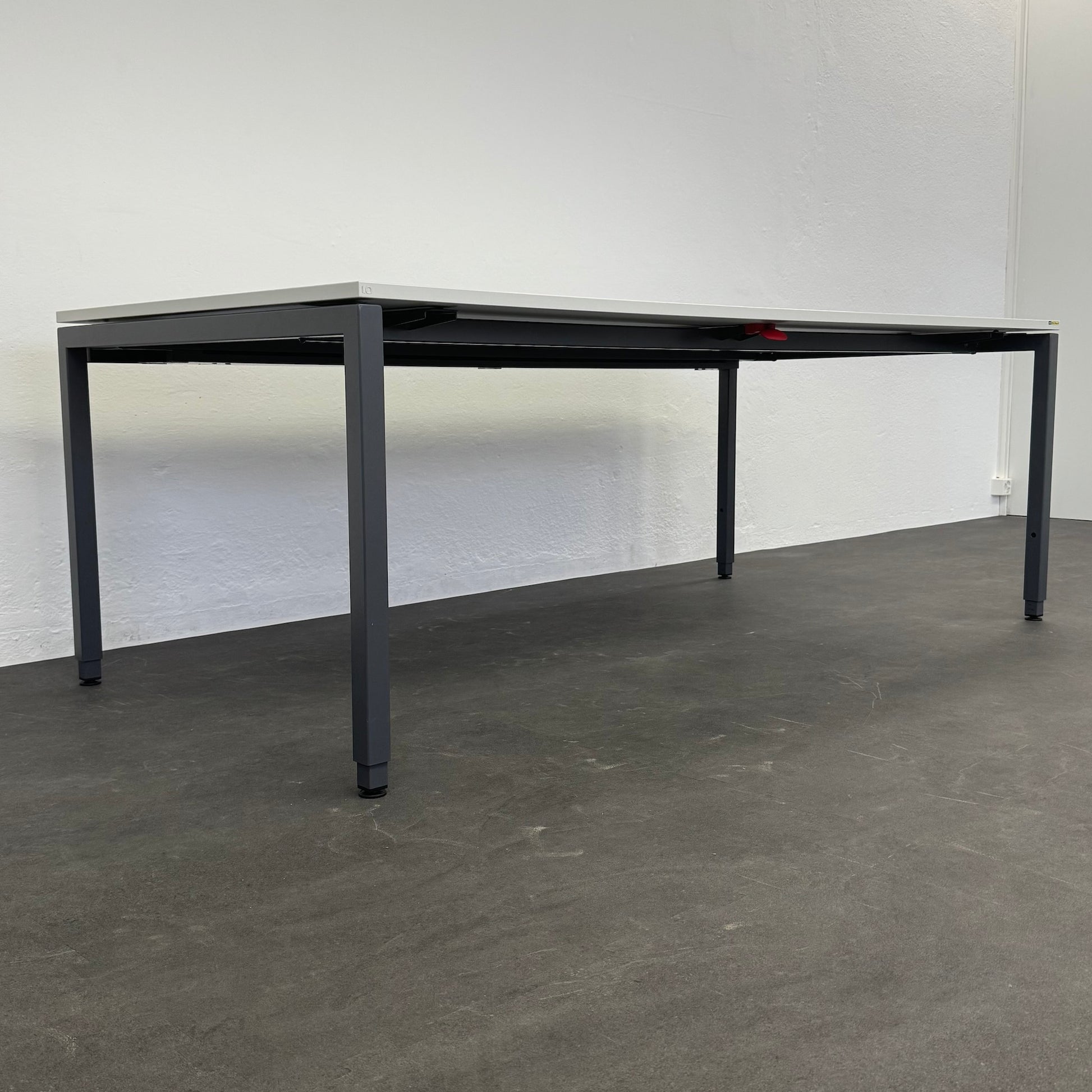 Lista Office LO Motion Schreibtisch Ansicht von unten - 6038733