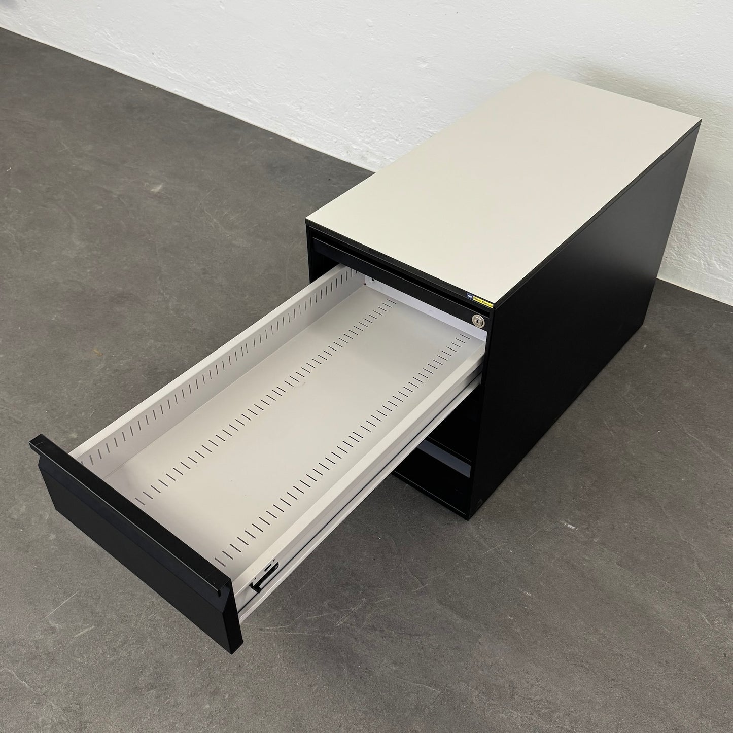 Lista Office LO Serie L Unterstell-Korpus mit oberer Schublade offen