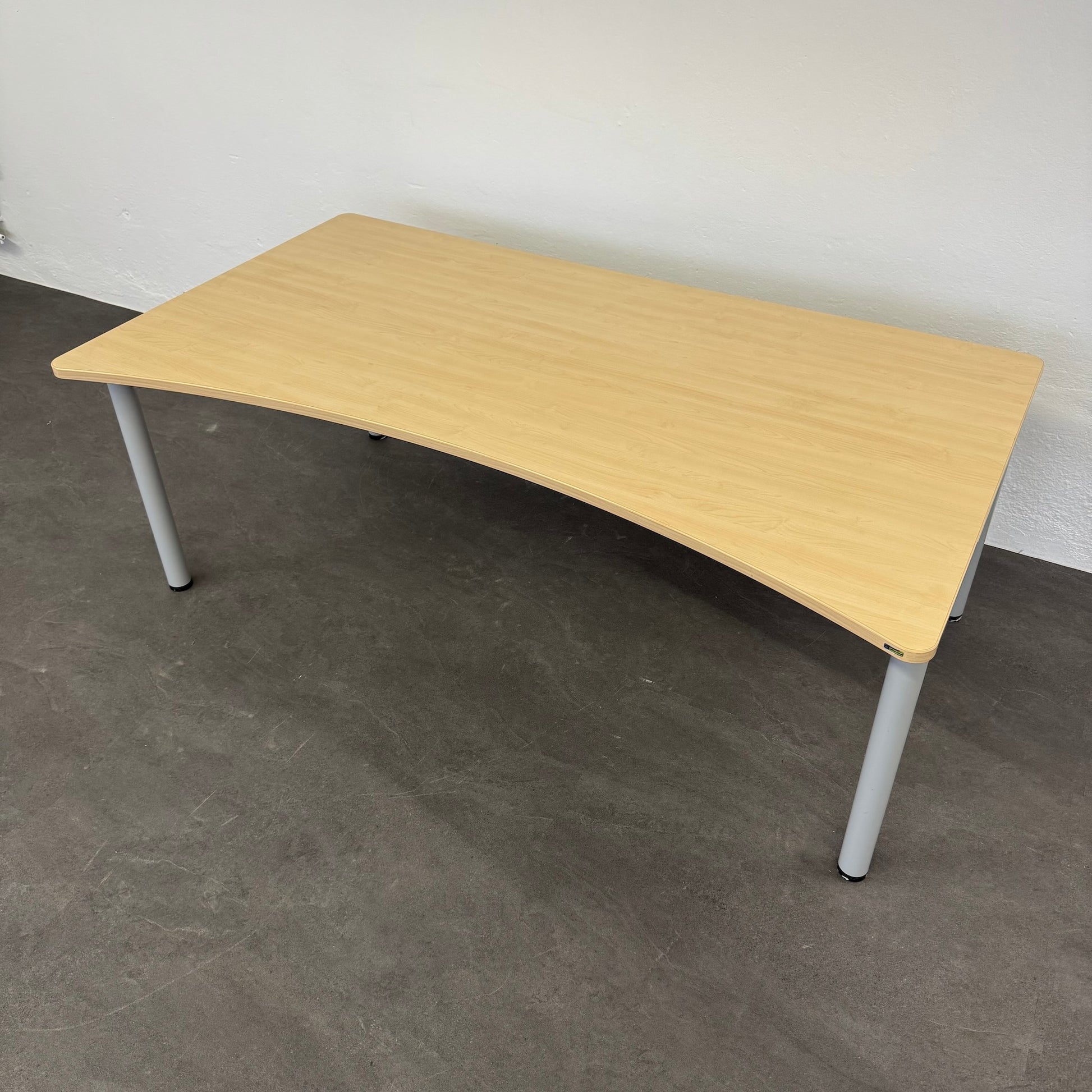 Steelcase Frisco Schreibtisch Cosinus Gestell Silbergrau