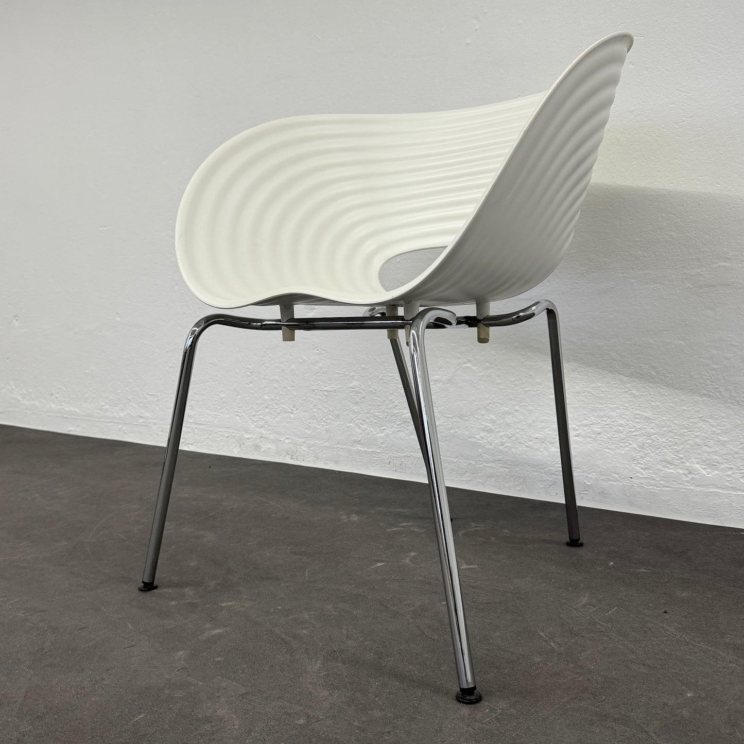 Vitra Tom Vac Chair seitliche Ansicht von unten rechts - 6038740