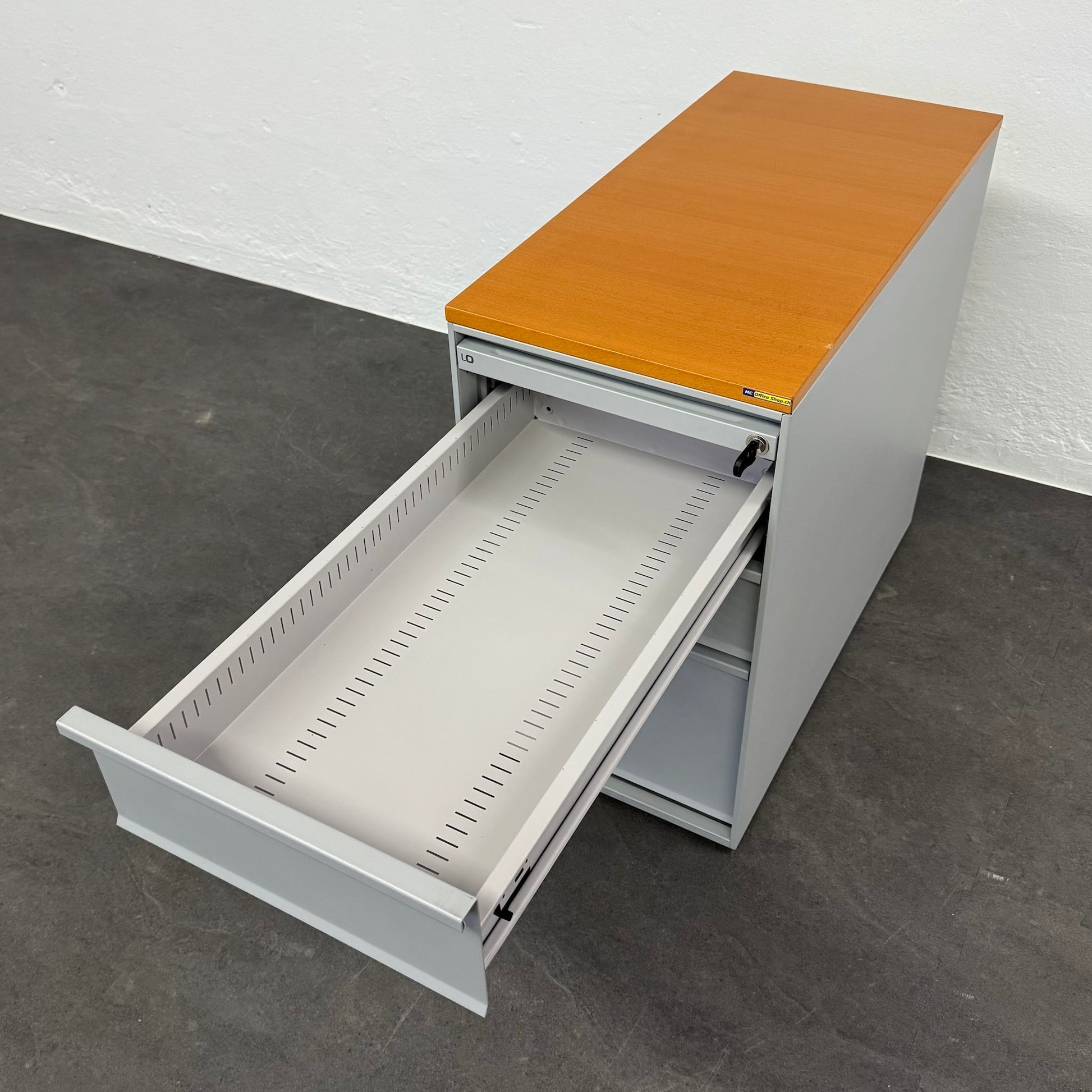 Lista Office LO Serie L Beistell-Korpus mit oberster Schublade offen