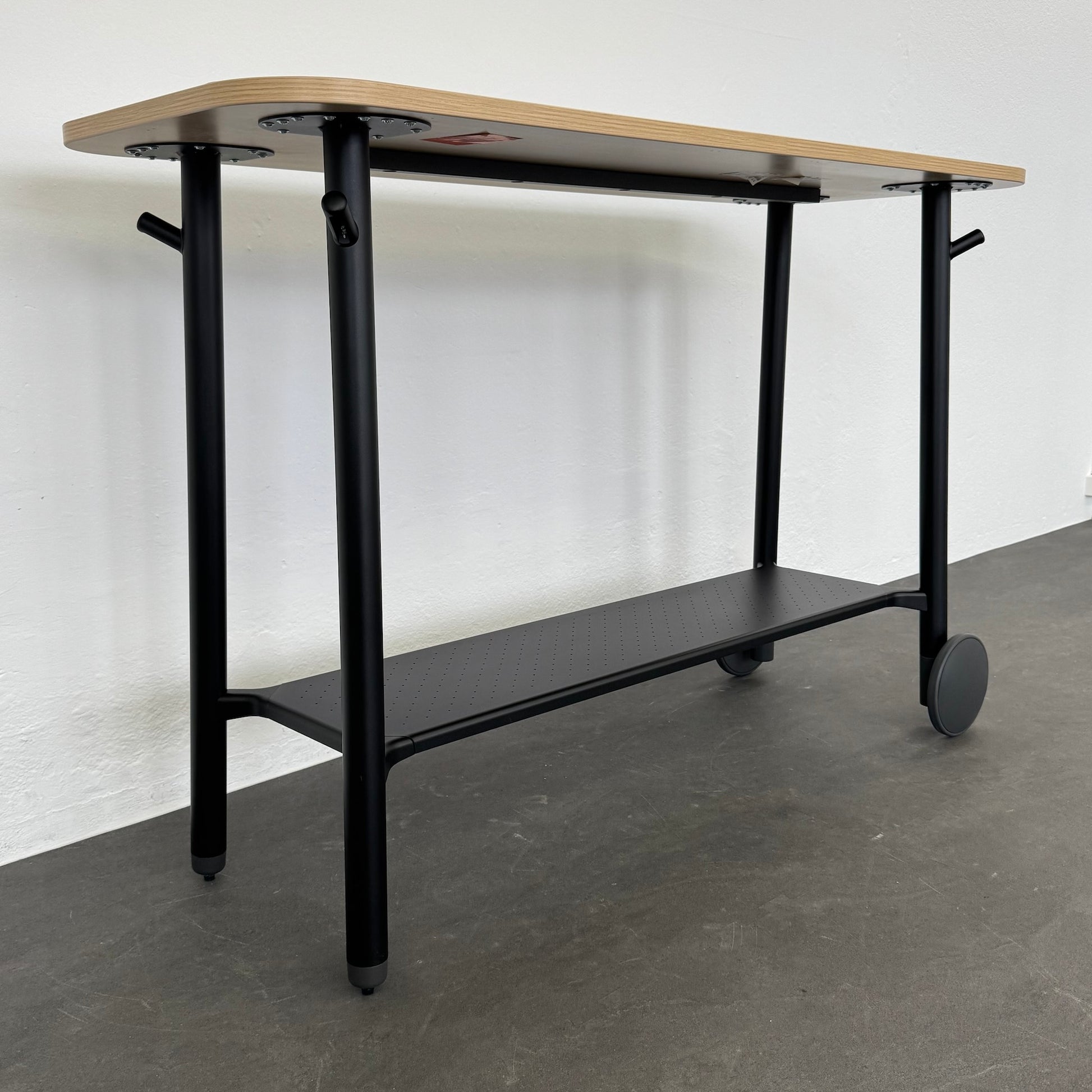 Steelcase Flex Tisch seitlich von unten