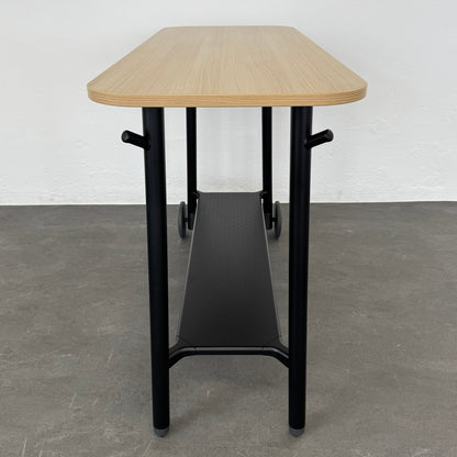 Steelcase Flex Tisch Ansicht von vorne