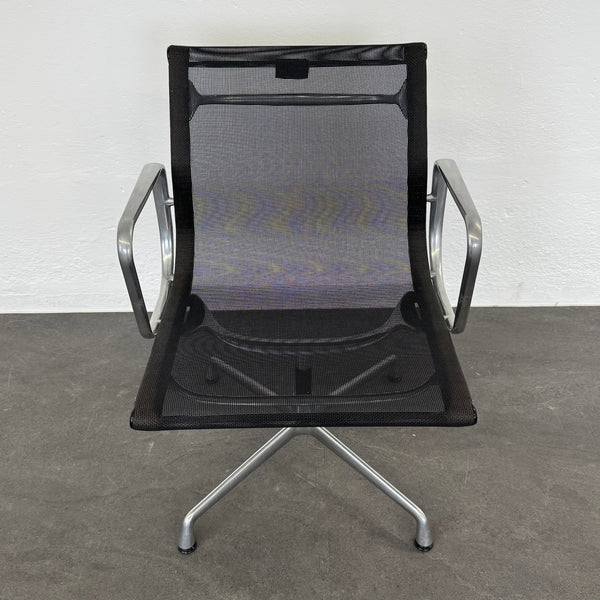 Vitra Eames Alu Chair EA107 Netz