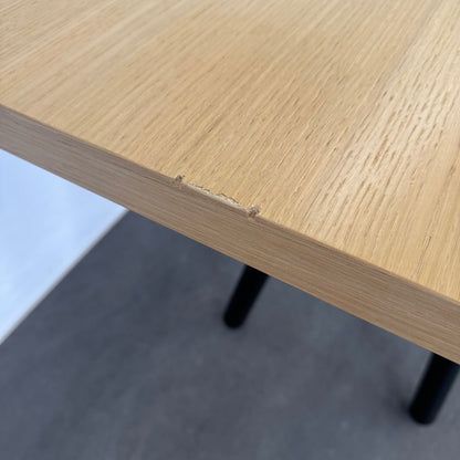 Lista Office Merge Sitzungstisch Detailfoto Schaden an Tischplatte - 6038764