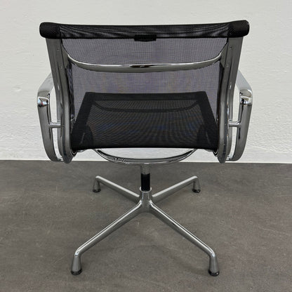 Vitra Eames Alu Chair EA108 Netzt Ansicht von hinten - 6038768