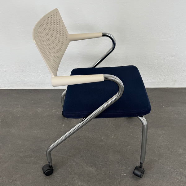 Vitra Visaroll 2 Stuhl Dunkelblau