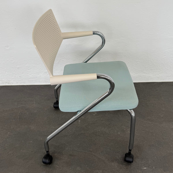 Vitra Visaroll 2 Stuhl Mintgrün