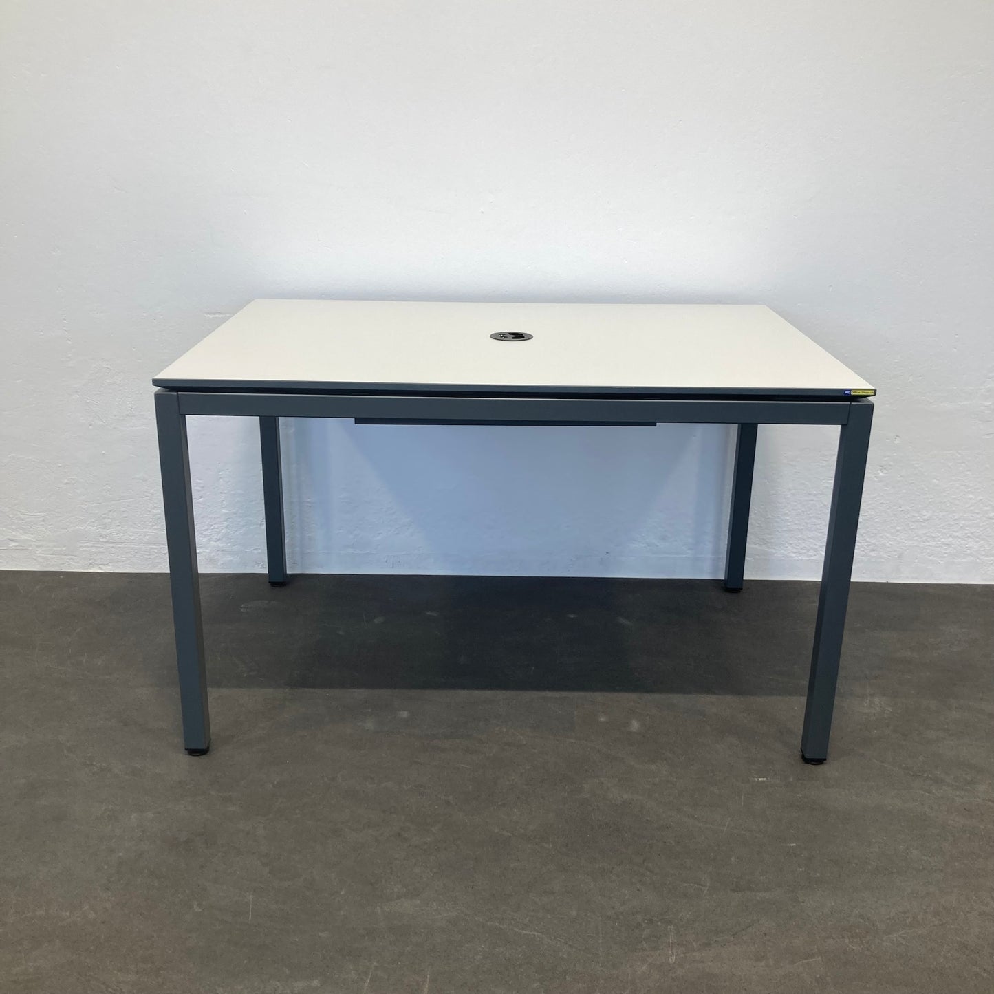 Lista Office LO Motion Sitzungstisch Spanplatte Weiss mit anthraziter Kante - 6038775