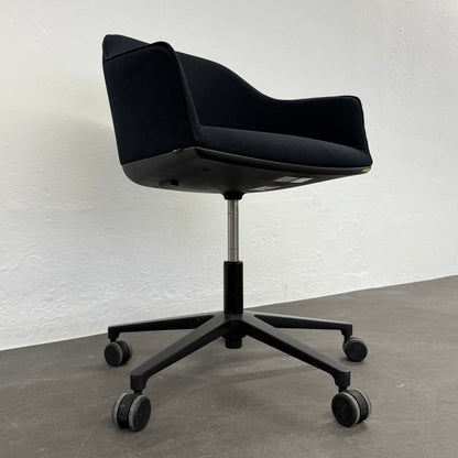 Vitra Softshell Chair seitliche Ansicht von unten links - 6038784