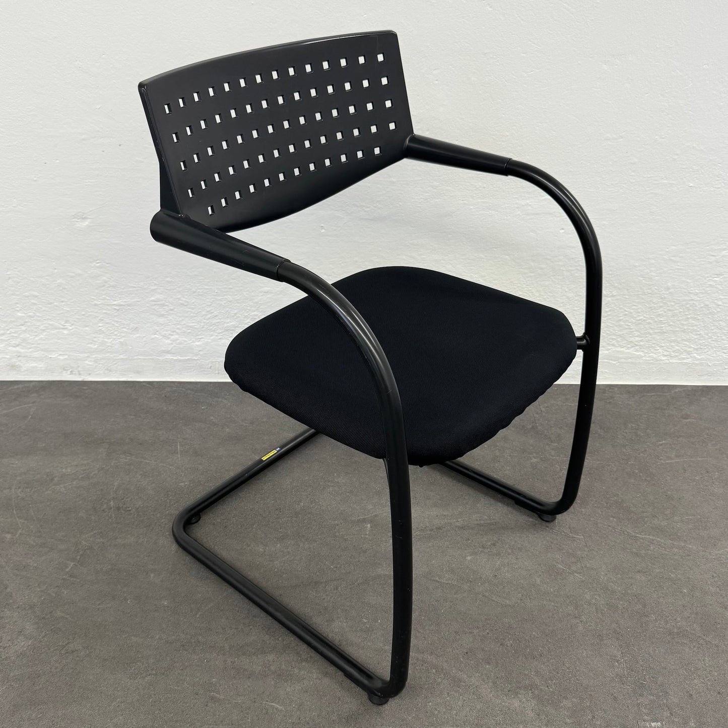 Vitra Visavis Freischwinger mit Armlehnen - 6038785
