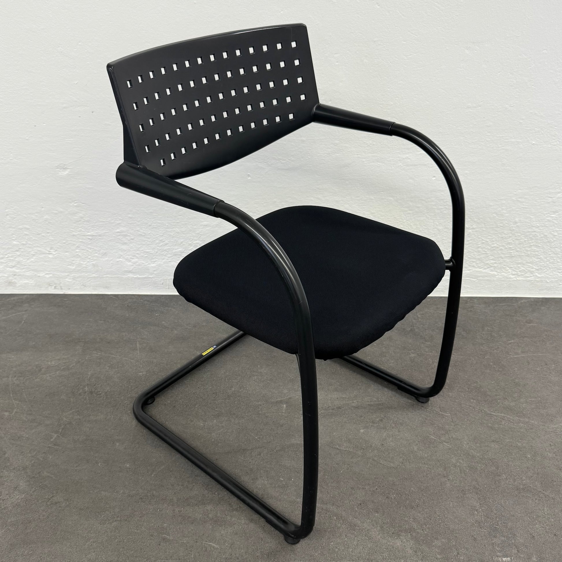 Vitra Visavis Freischwinger mit Armlehnen - 6038785