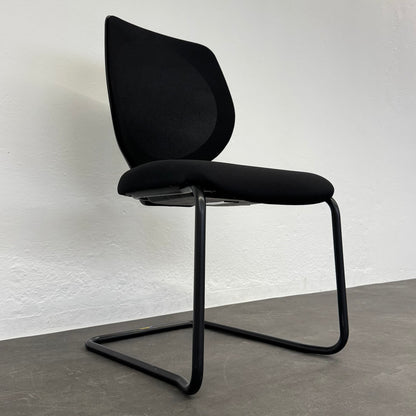 Giroflex 353-3003 Freischwinger seitliche Ansicht von links unten - 6038789