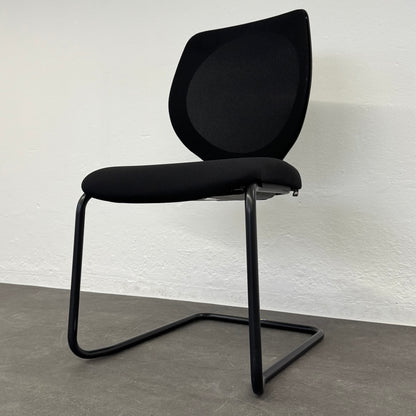 Giroflex 353-3003 Freischwinger seitliche Ansicht von rechts unten - 6038789