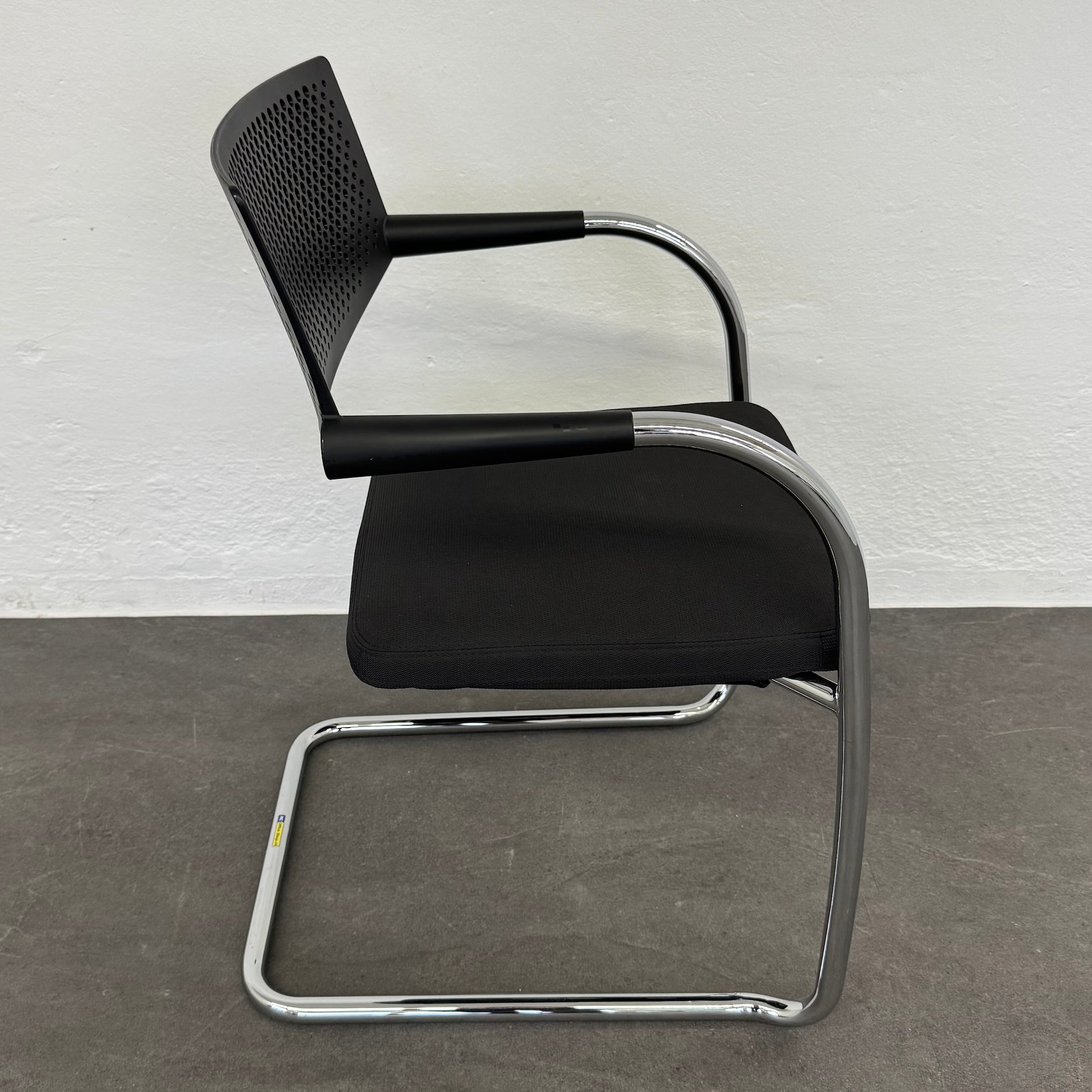 Vitra Visavis 2 Freischwinger mit Rückenschale Schwarz - 6038802