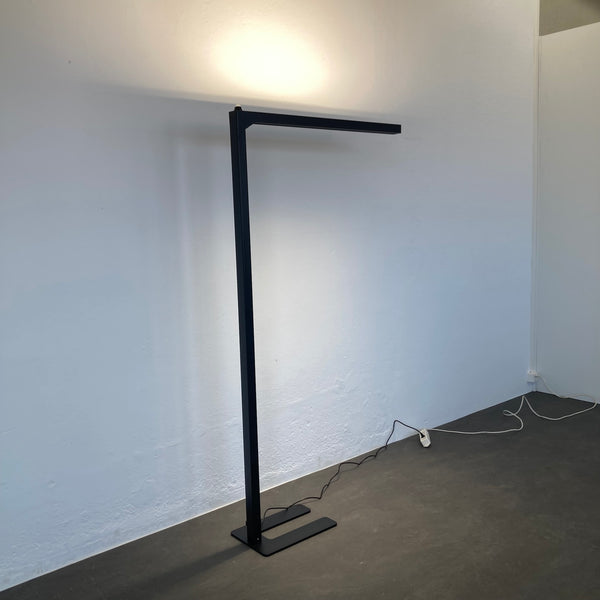 MC MyLight Slim LED Stehleuchte Schwarz