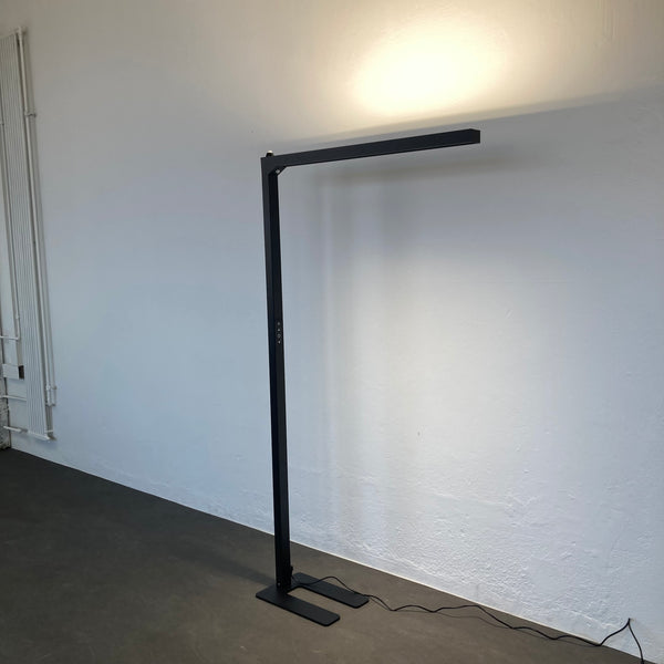 MC MyLight Slim LED Stehleuchte Schwarz