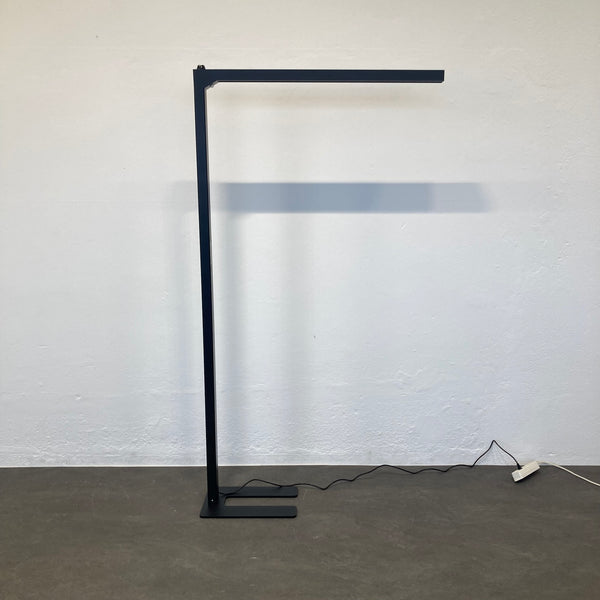 MC MyLight Slim LED Stehleuchte Schwarz