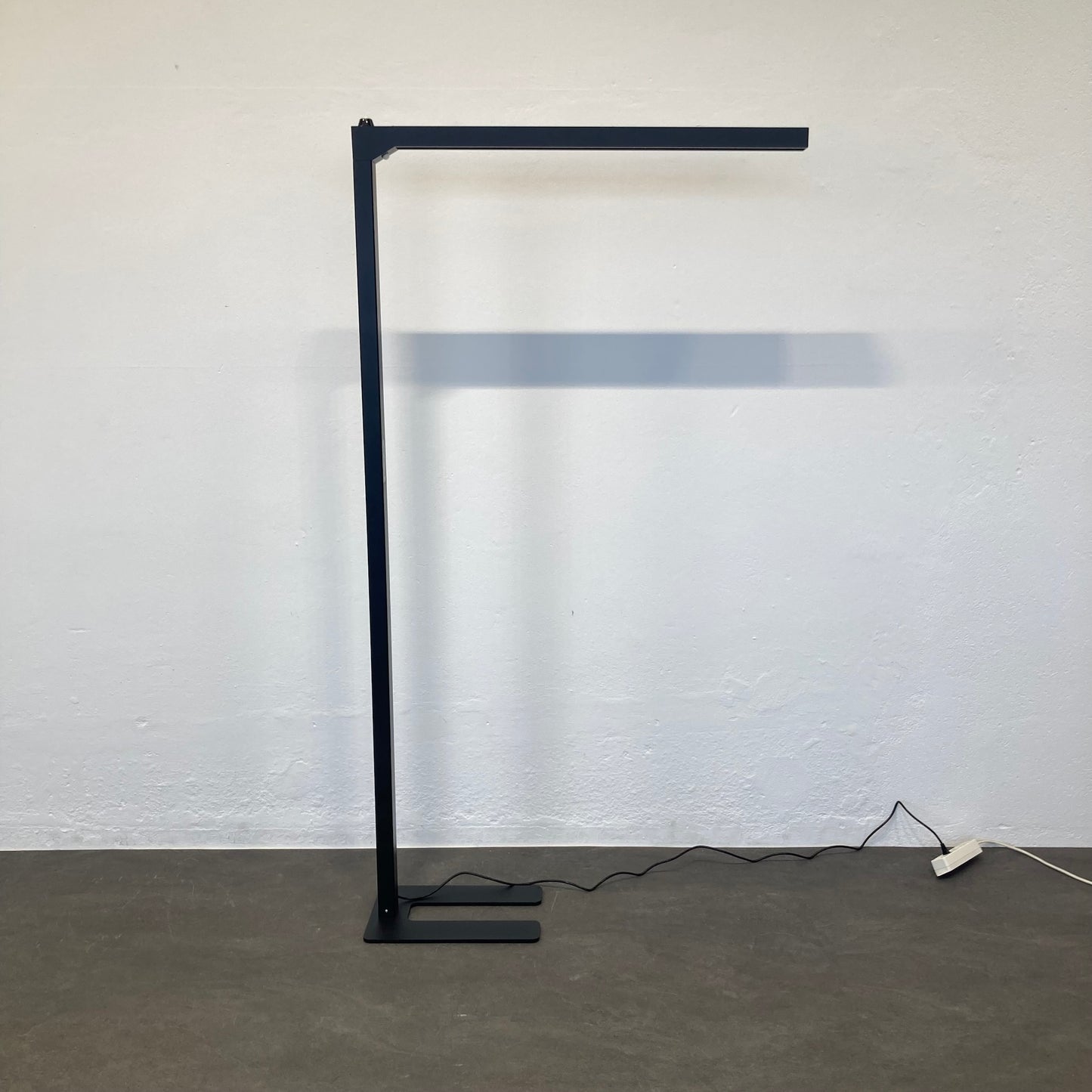 MyLight Slim LED Stehleuchte ausgeschaltet - 6038831